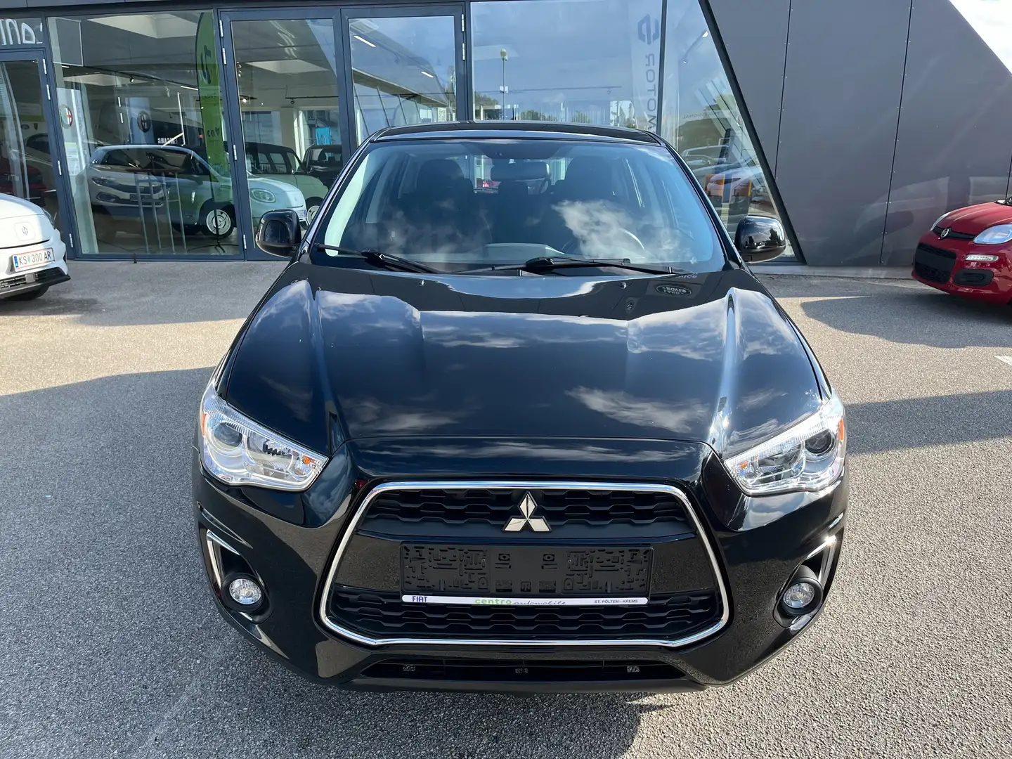Mitsubishi ASX Mivec Benzin 2WD Schwarz - 2