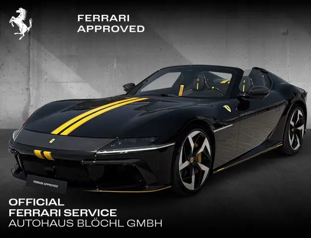 Ferrari 12 Cilindri Spider*Painted Stripe*Full Carbon*
