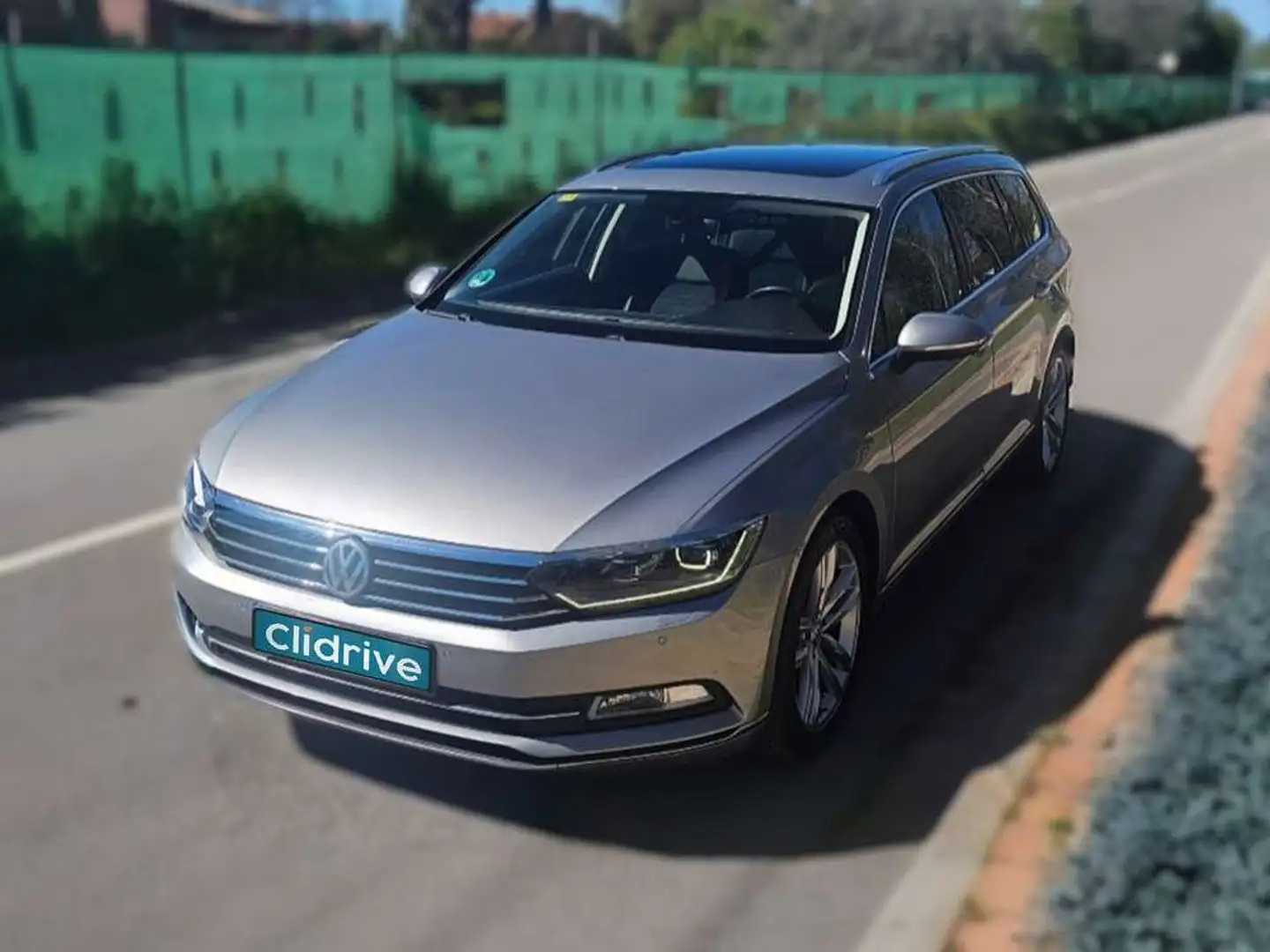 Volkswagen Passat Variant 2.0TDI Sport DSG7 110kW Gris - 2