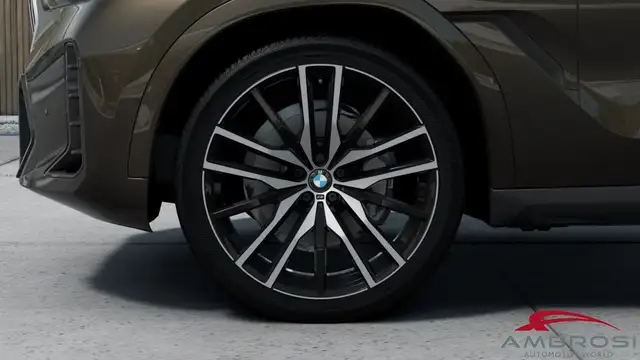 BMW X6 view 8