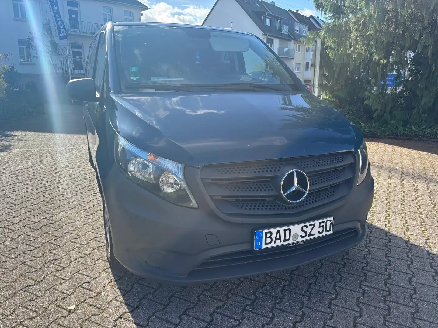 Mercedes-Benz Vito 109/110/111/114 CDI CREW FWD lang (447.703) Blau - 2