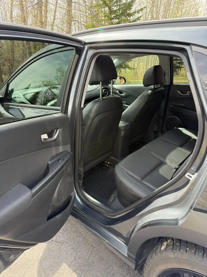 Hyundai KONA снимка Hyundai KONA