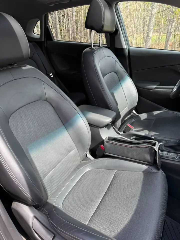 Hyundai KONA снимка Hyundai KONA