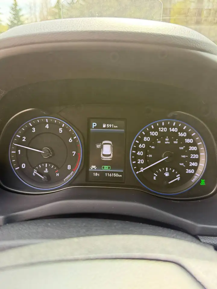 Hyundai KONA снимка Hyundai KONA