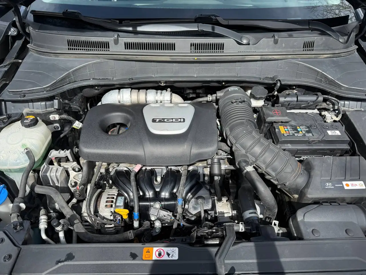 Hyundai KONA снимка Hyundai KONA