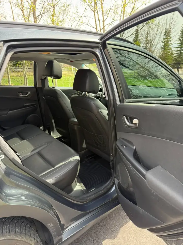 Hyundai KONA снимка Hyundai KONA