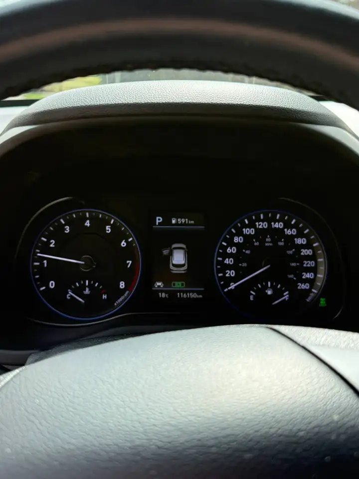 Hyundai KONA снимка Hyundai KONA