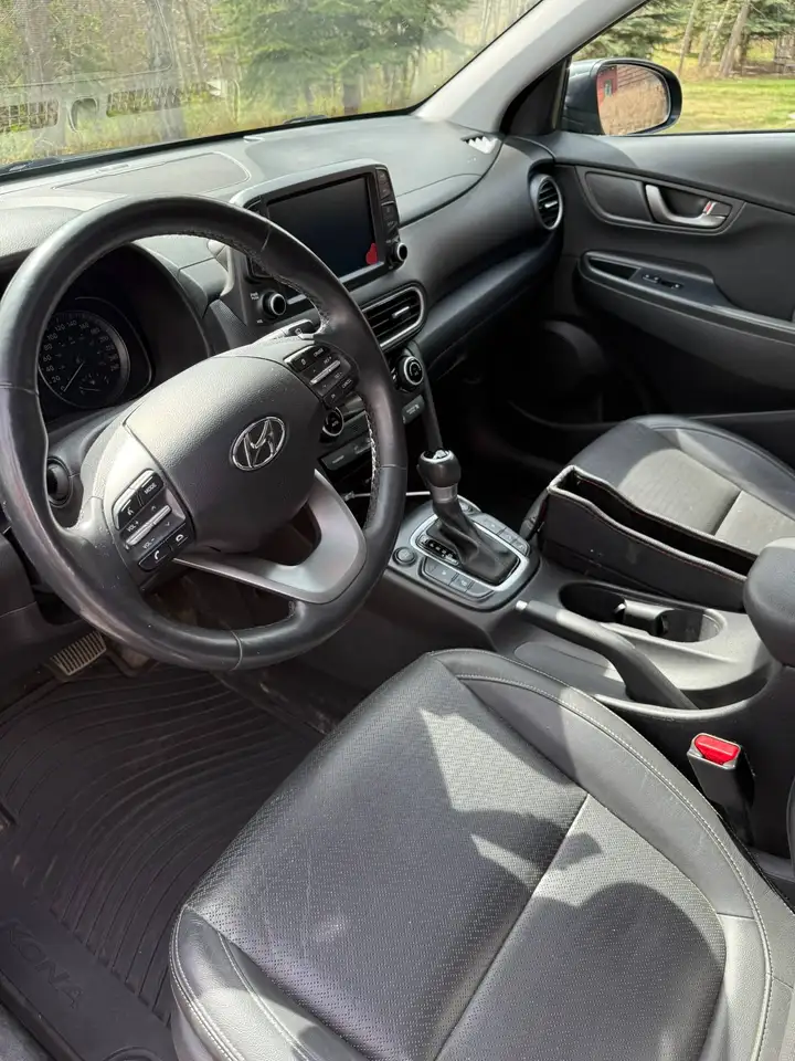 Hyundai KONA снимка Hyundai KONA