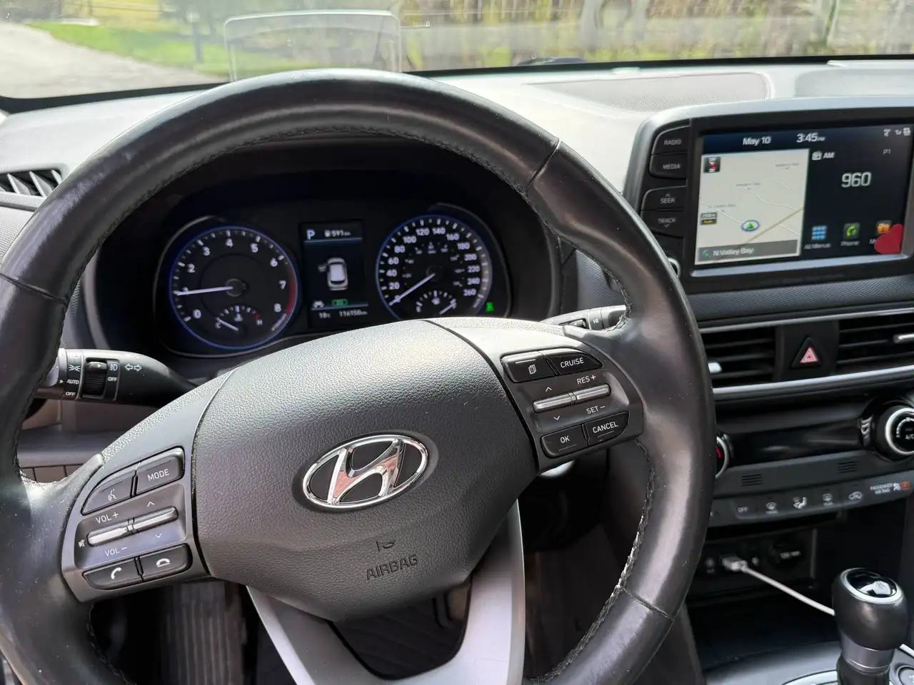 Hyundai KONA снимка Hyundai KONA