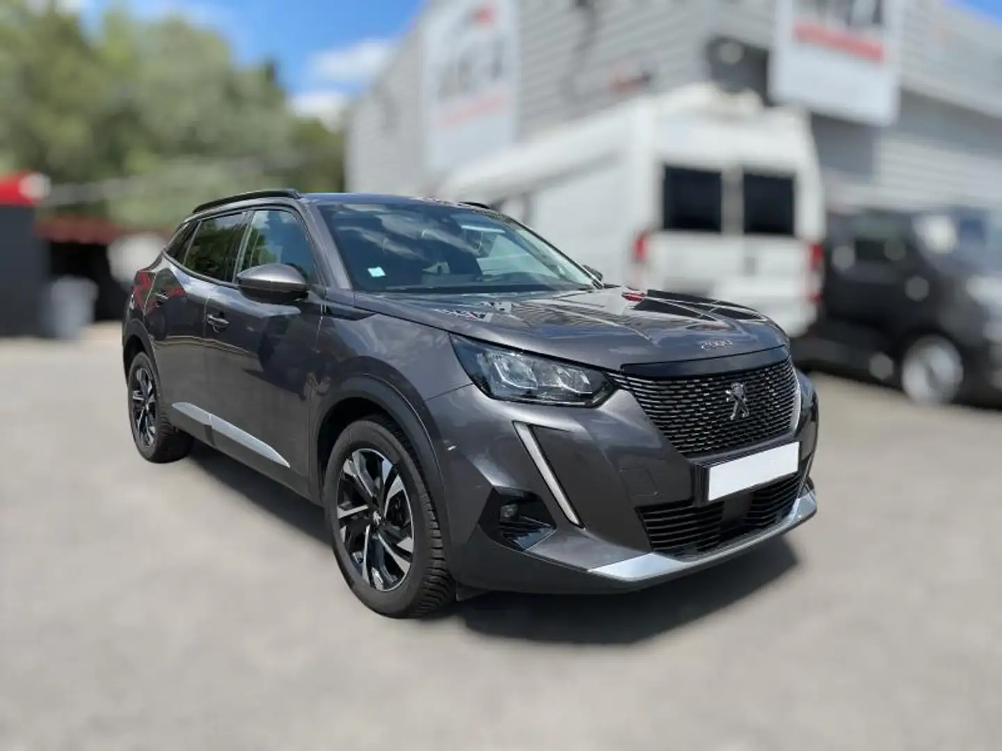 Peugeot 2008 1.2 PureTech 100ch S\u0026S Allure Pack Gris - 1