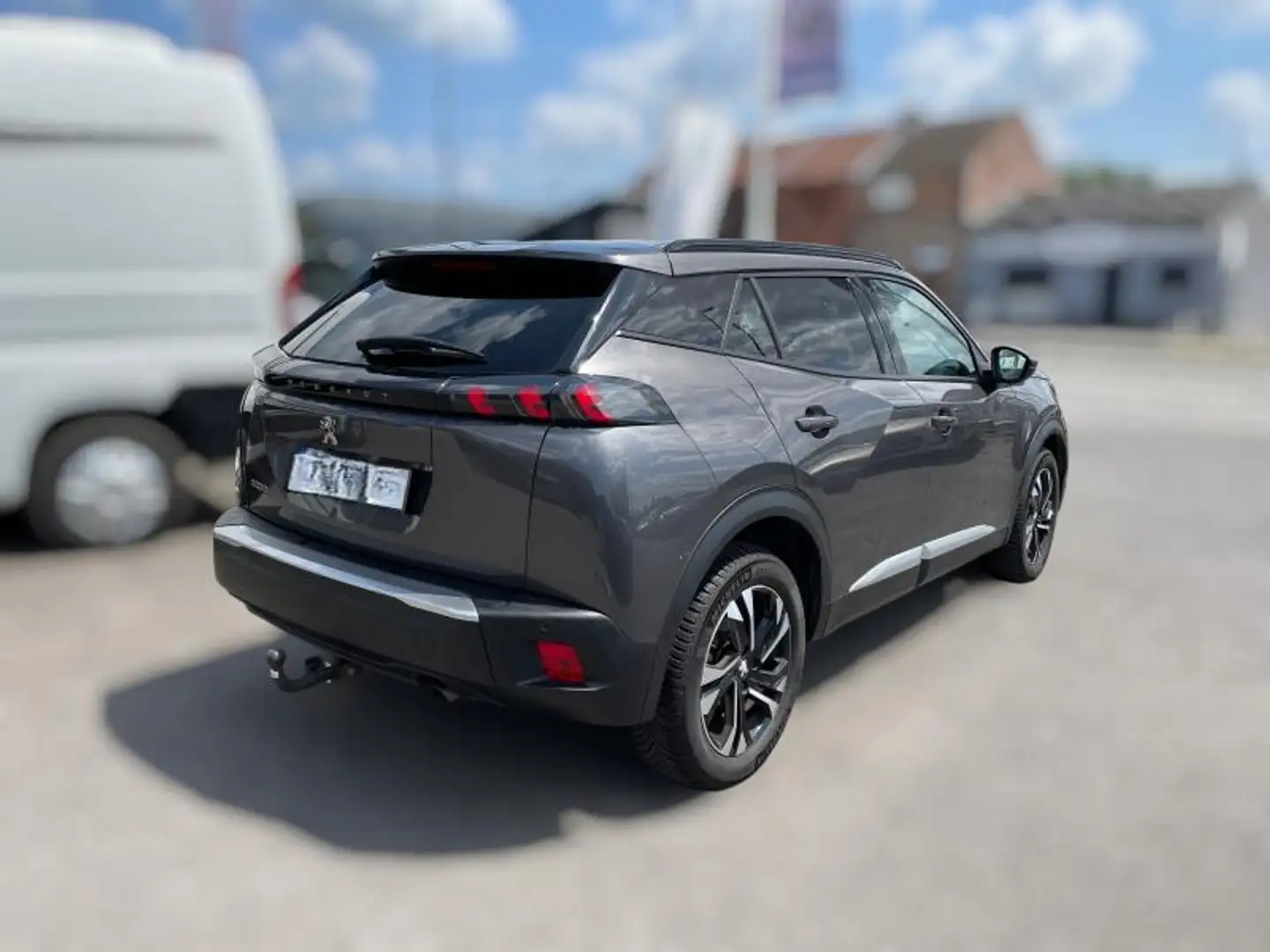 Peugeot 2008 1.2 PureTech 100ch S\u0026S Allure Pack Gris - 2