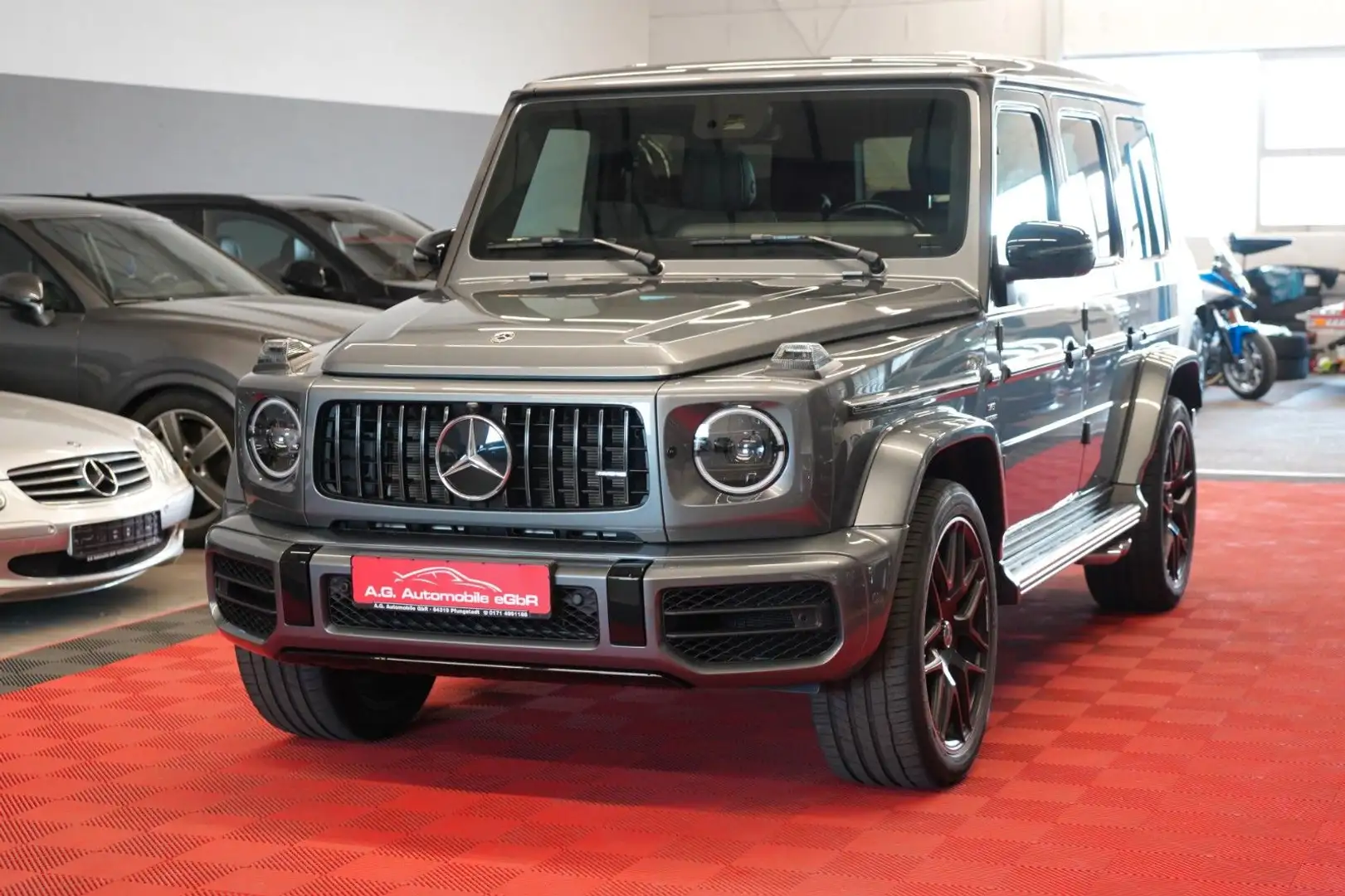 Mercedes-Benz G 63 AMG 1.Hand*Unfallfrei*Acc*Burmester*360°Cam Grau - 1