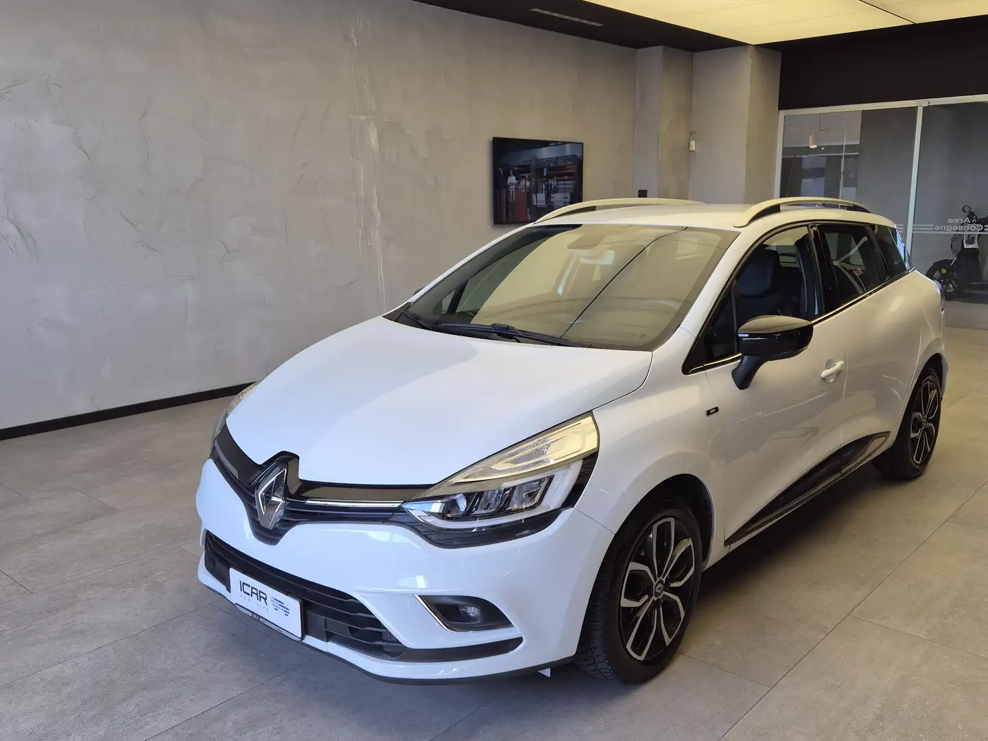 Renault Clio Sporter 1.5 dci Moschino Intens 90cv Bianco - 1