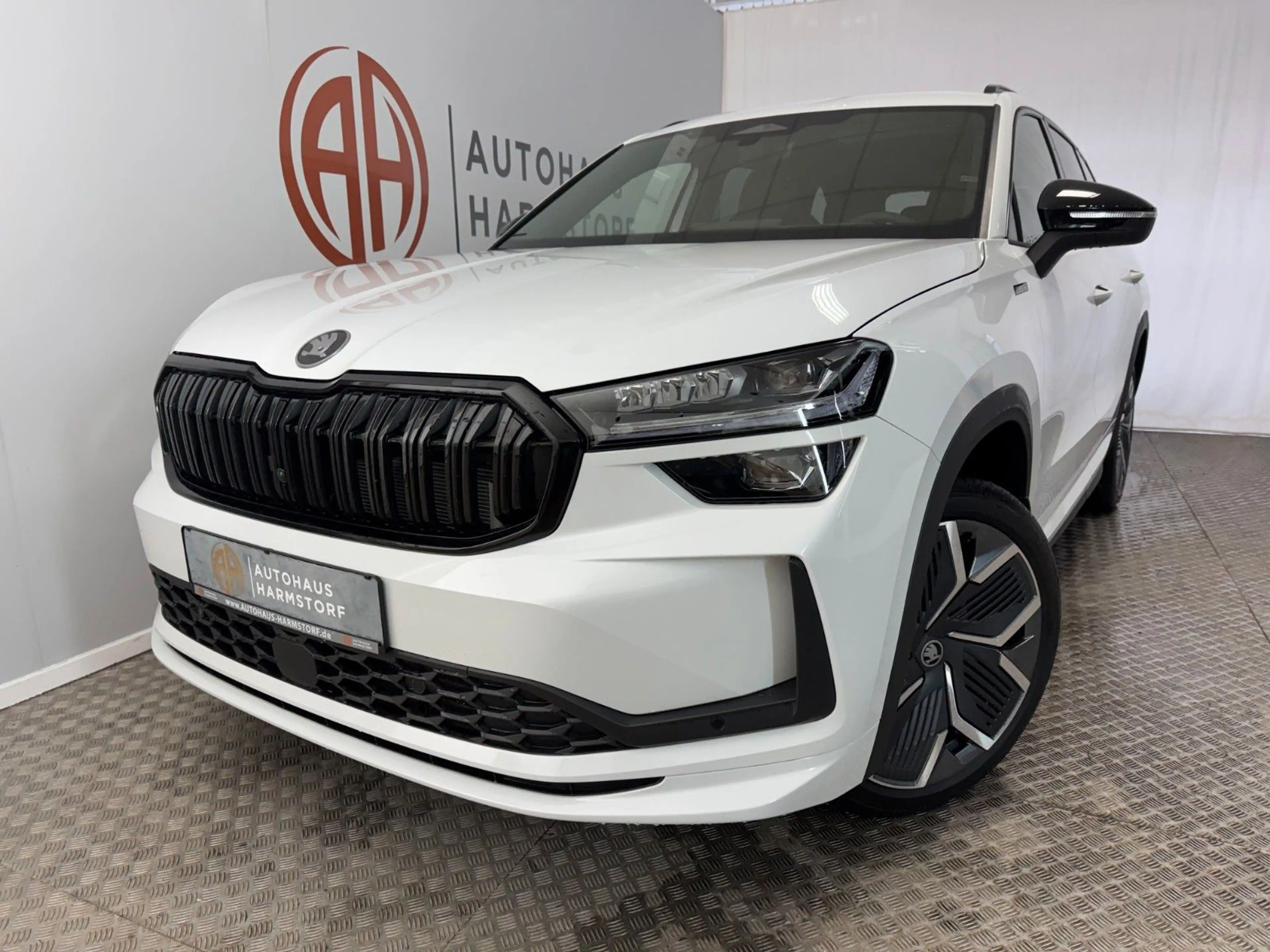 Skoda Kodiaq 2.0 TDI 4x4 Sportline Pano AHK 7-Sitze