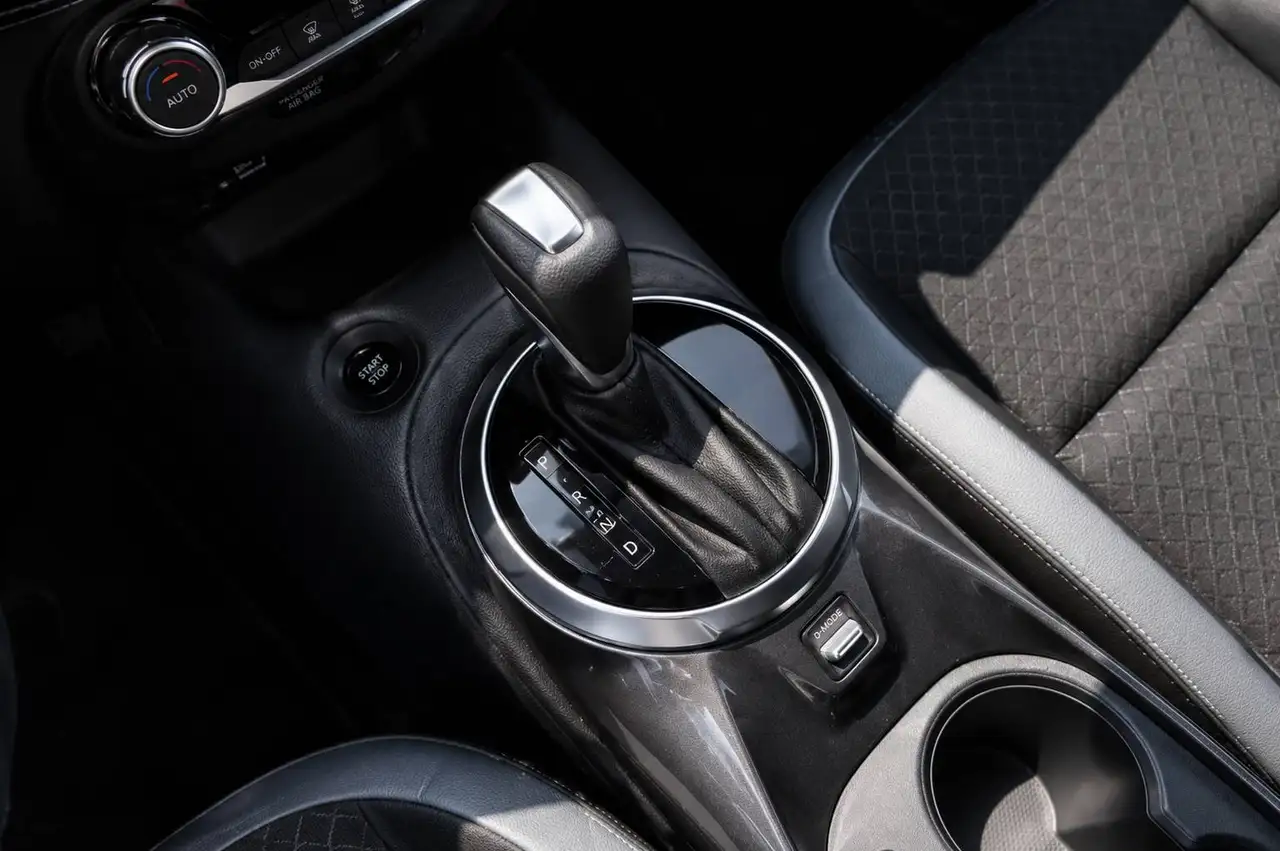 Nissan Juke 1.0 dig-t N-Connecta 114cv dct, миниатюра 11