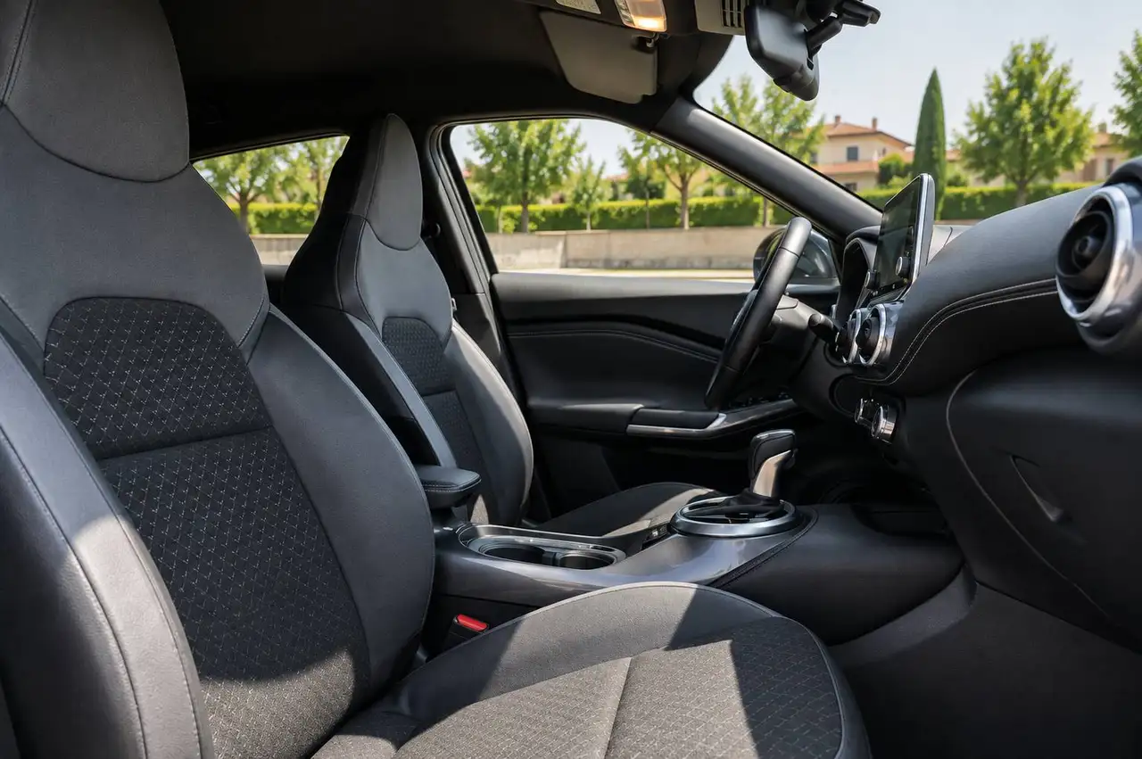 Nissan Juke 1.0 dig-t N-Connecta 114cv dct, миниатюра 9