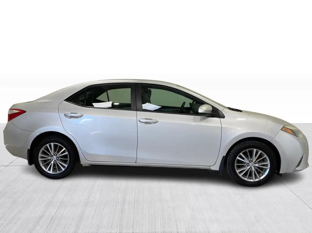 Toyota Corolla photo Toyota Corolla