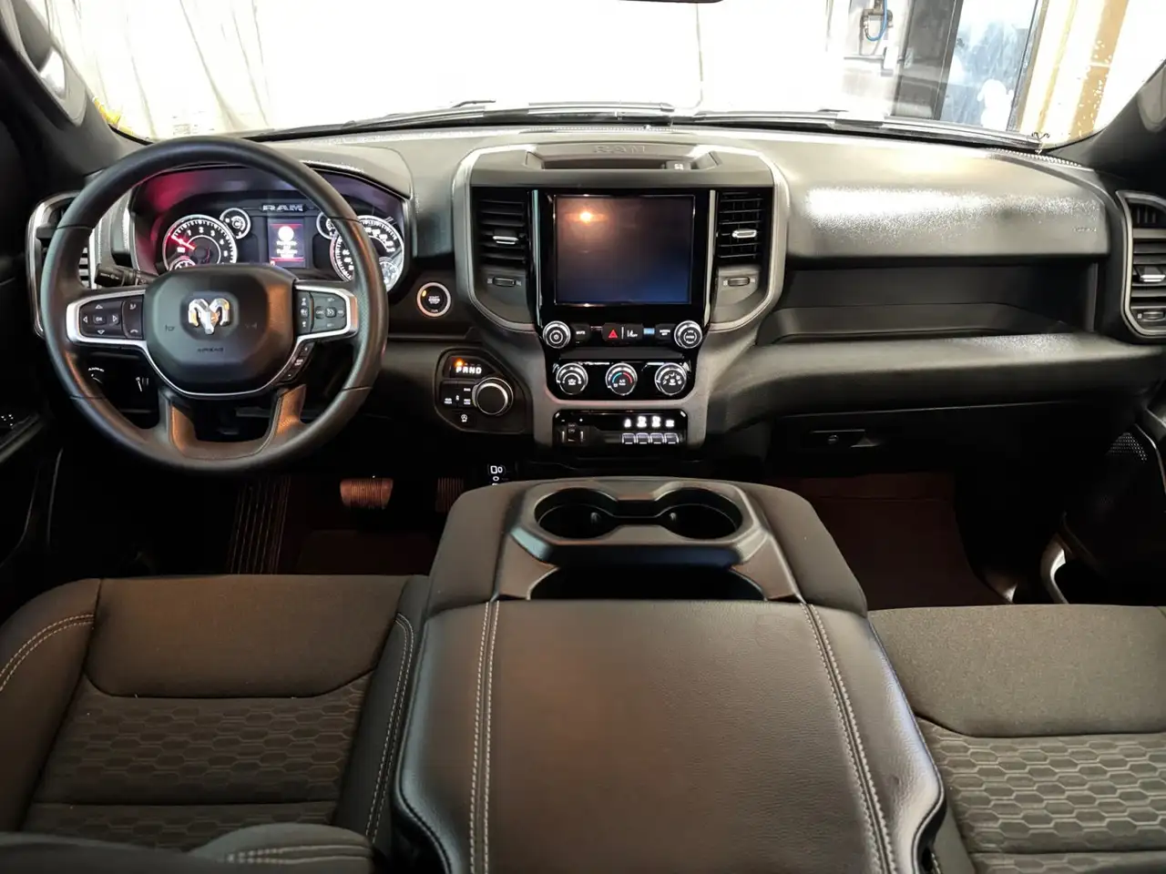 RAM 1500 снимка RAM 1500