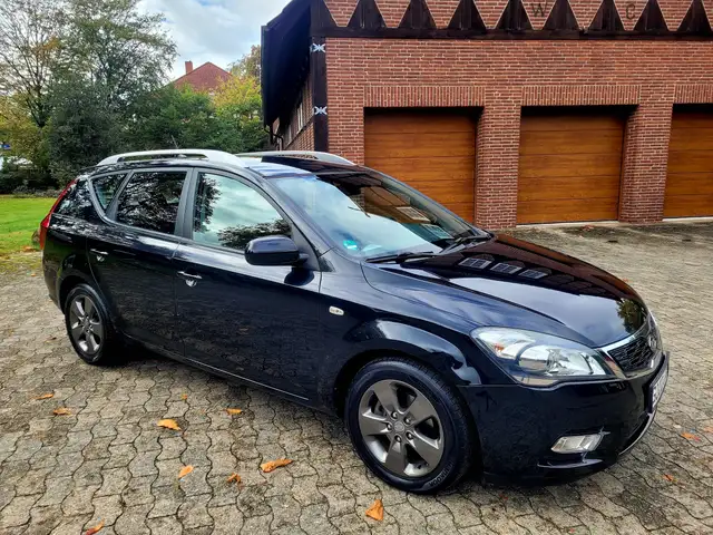 Kia Ceed SW / cee'd SW Seven Stars*1. Hand*Scheckheft