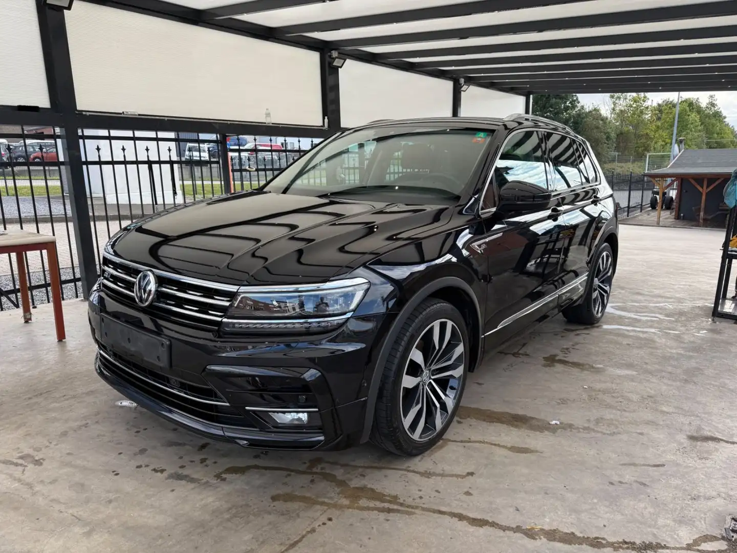 Volkswagen Tiguan Highline BMT/Start-Stopp 4Motion,Rline,Eu Schwarz - 1