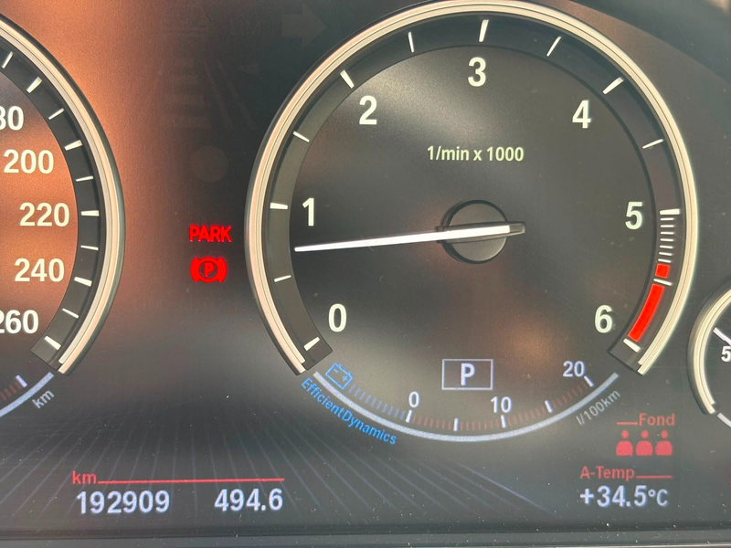 BMW 535 d xDrive Touring PANO. HUD. NAVI. AHK — photo 10