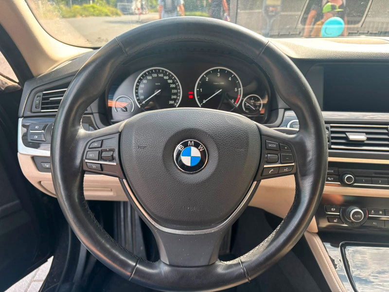 BMW 535 d xDrive Touring PANO. HUD. NAVI. AHK — photo 14
