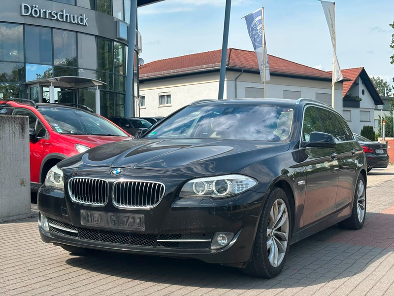 BMW 535 d xDrive Touring PANO. HUD. NAVI. AHK — photo 3