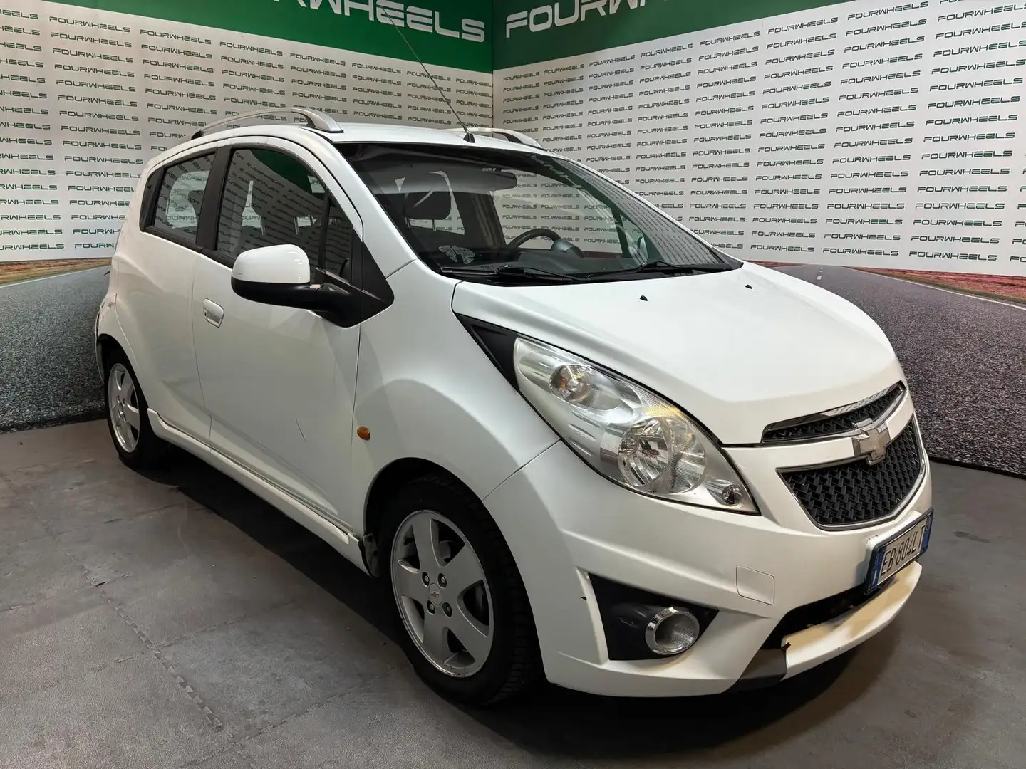 Chevrolet Spark Spark 1.2 LT ecologic Gpl Bianco - 2