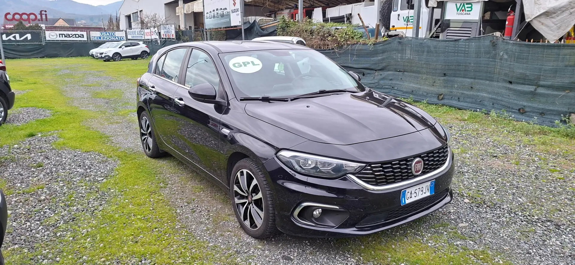 Fiat Tipo Tipo 1.4 5 porte Lounge B/GPL Schwarz - 2