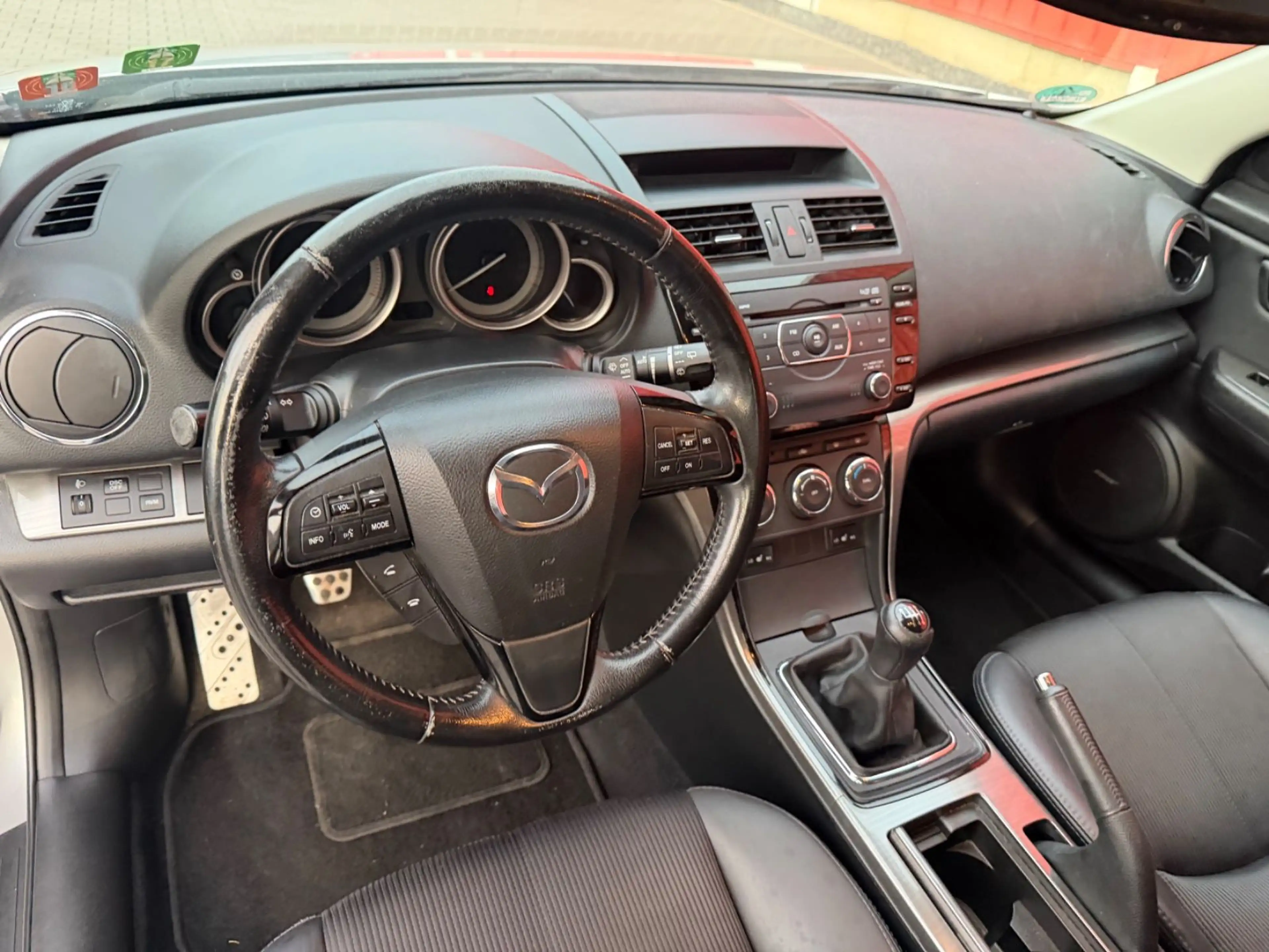 Mazda 6 Kombi 2.2 CRDT TÜV-NEU Klima Leder PDC BOSE — photo 13