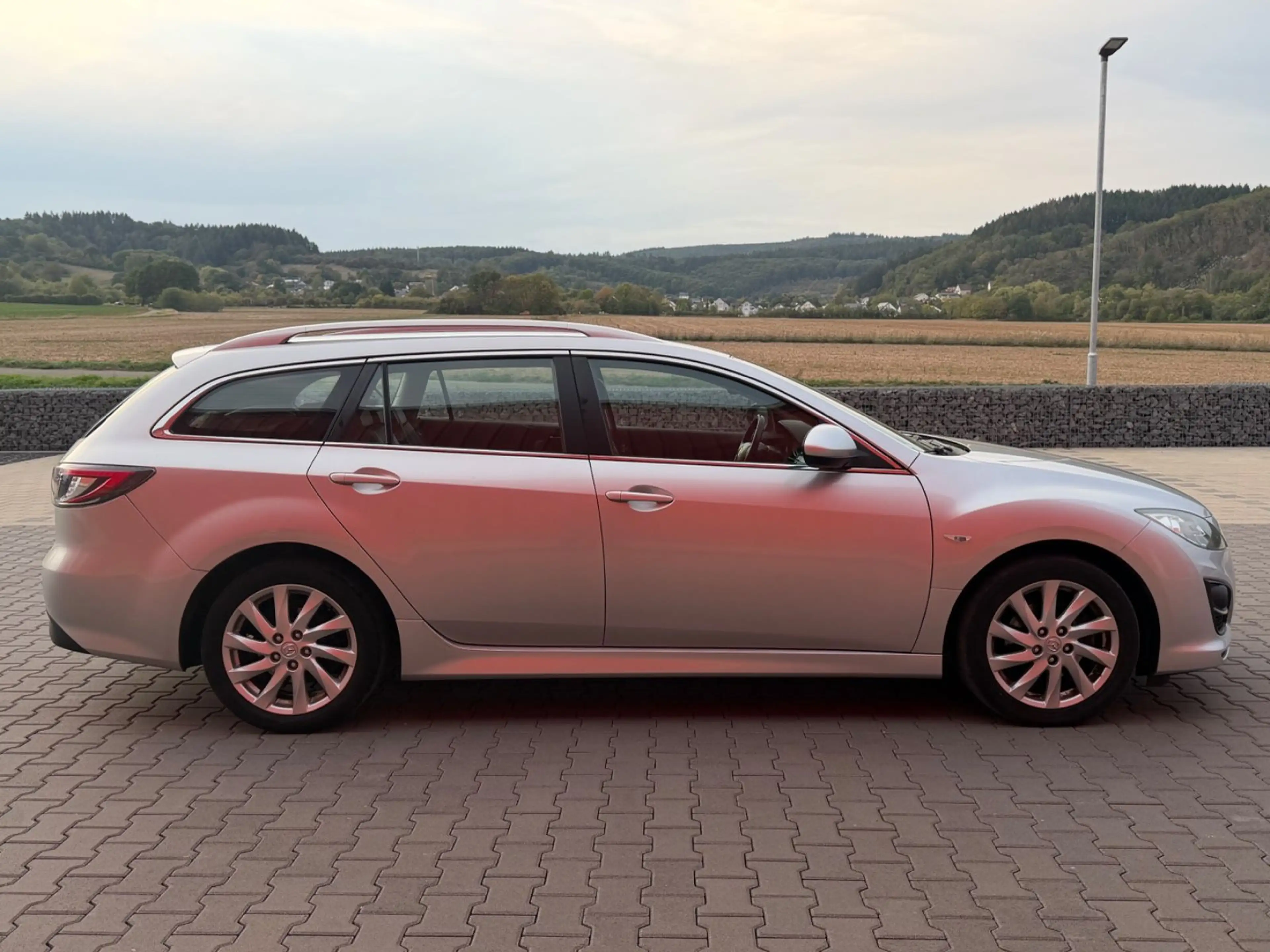 Mazda 6 Kombi 2.2 CRDT TÜV-NEU Klima Leder PDC BOSE — photo 7
