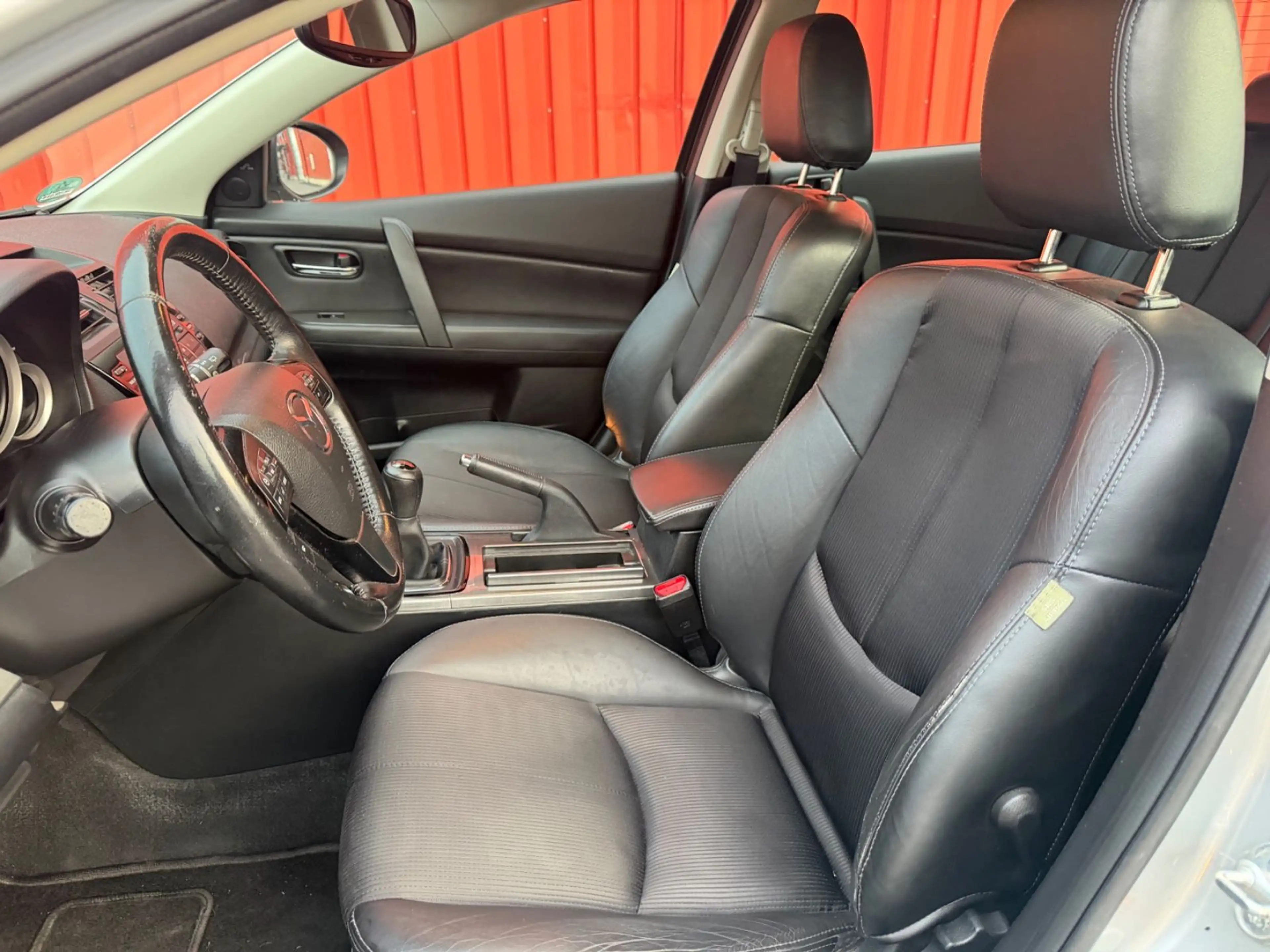 Mazda 6 Kombi 2.2 CRDT TÜV-NEU Klima Leder PDC BOSE — photo 12