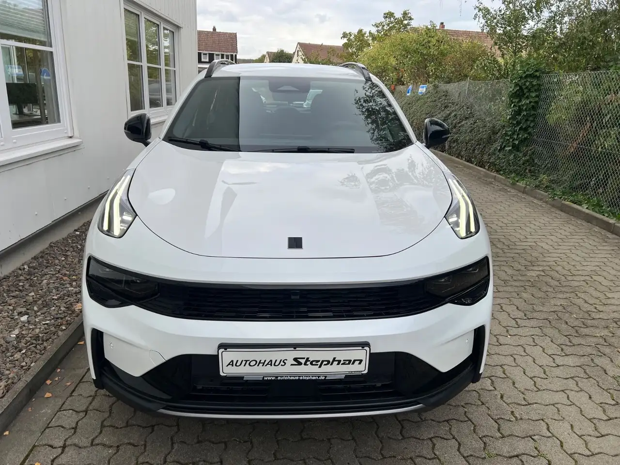 Lynk & Co 01