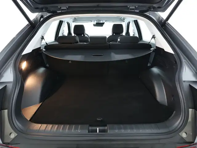 Hyundai Ioniq 5 view 6