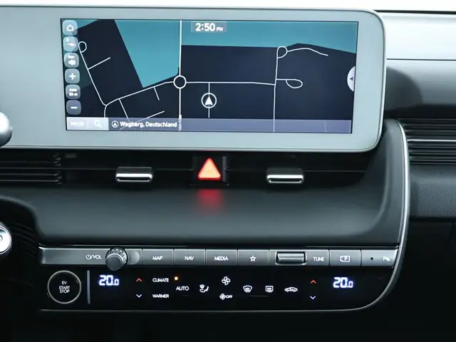 Hyundai Ioniq 5 view 12