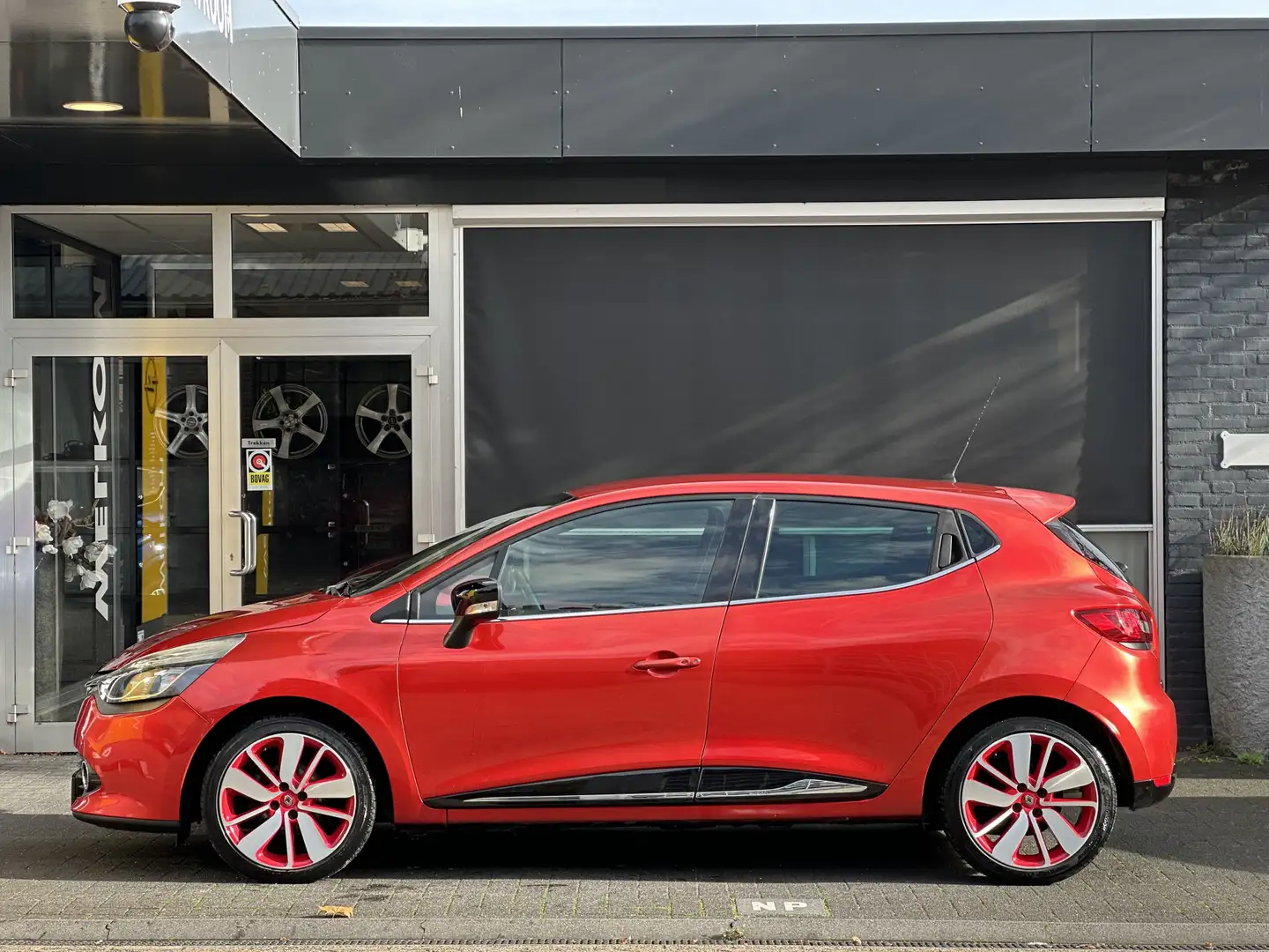 Renault Clio 0.9 TCe Dynamique CRUISE / CLIMA / FULL MAP NAV / Rouge - 2