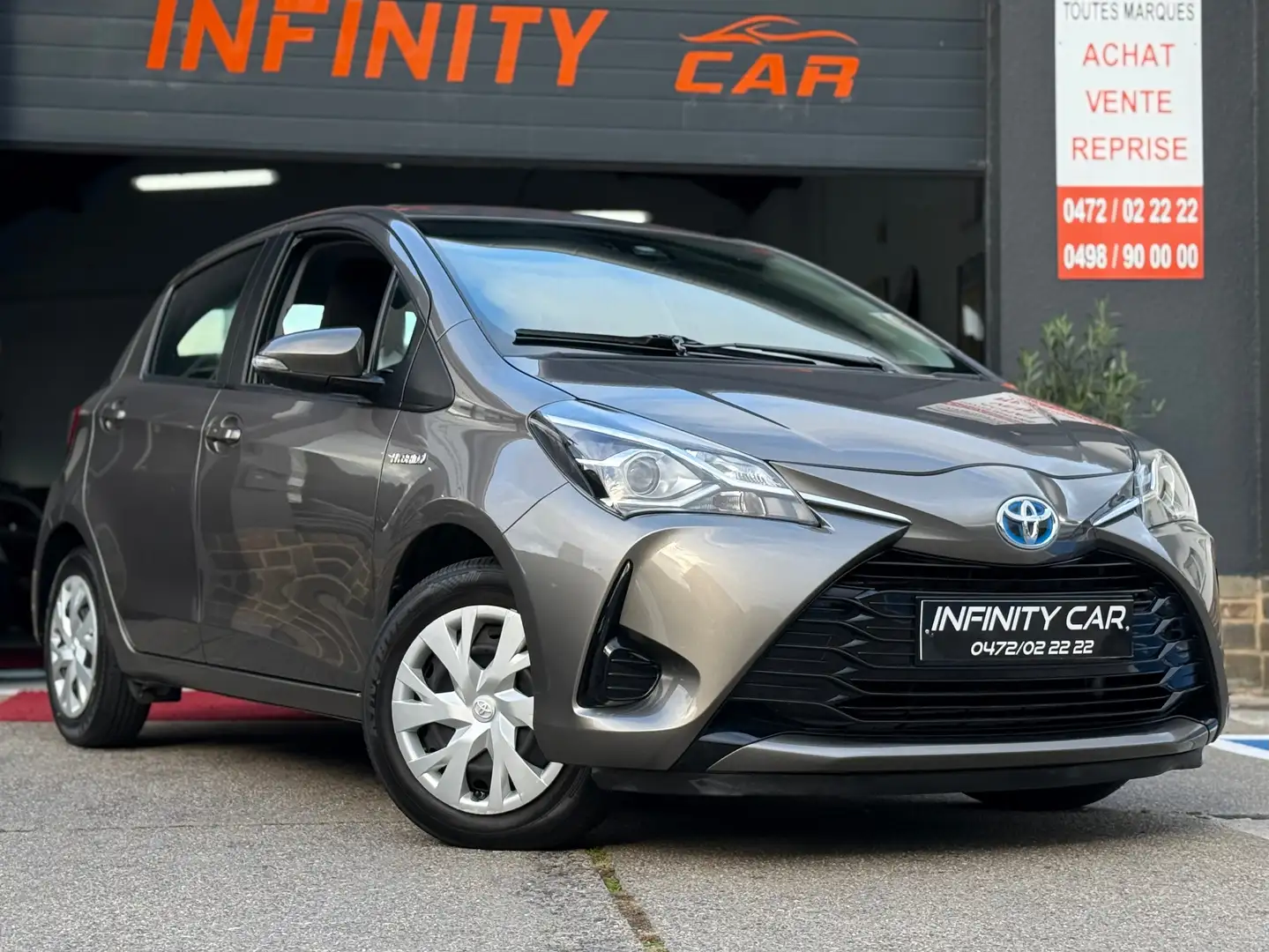 Toyota Yaris Yaris Hybrid 1.5i VVT-i Business Plus E-CVT Brun - 1