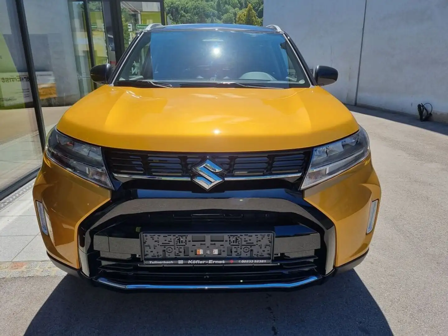 Suzuki Vitara 1,4 Hybrid ALLGRIP shine Gelb - 2