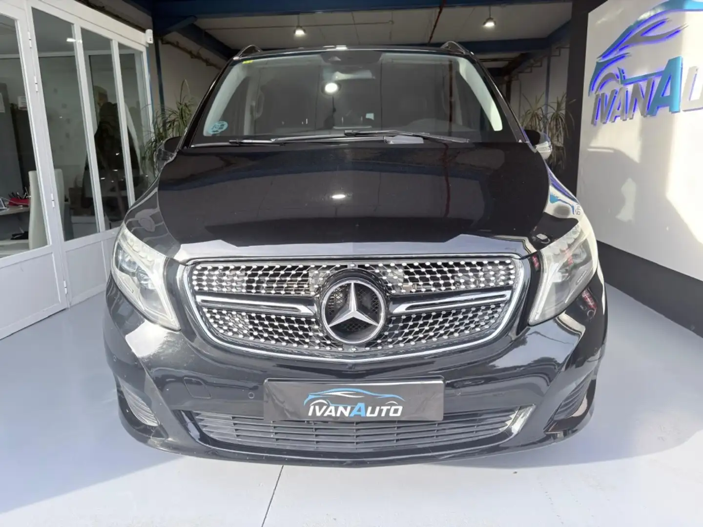Mercedes-Benz V 220 220d Largo Exclusive 7GT Negro - 2