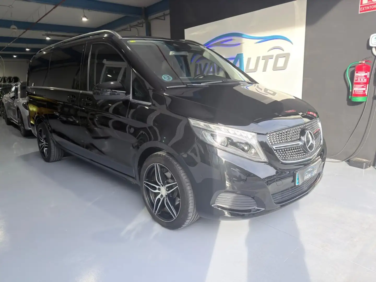 Mercedes-Benz V 220 220d Largo Exclusive 7GT Negro - 1