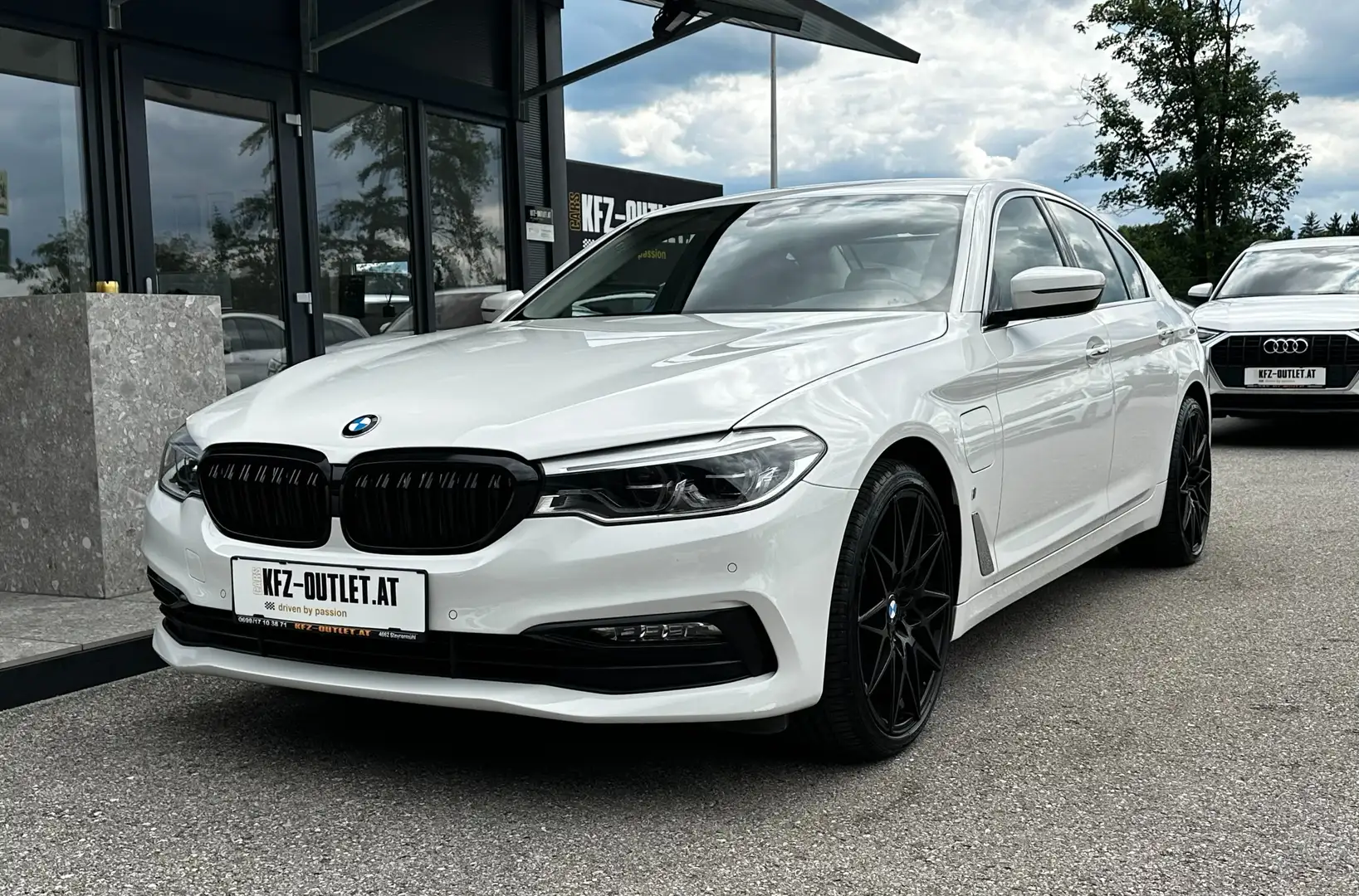 BMW 530 e Sport Line *Leder*SHZ*TWinkel*20Zoll* Blanco - 1