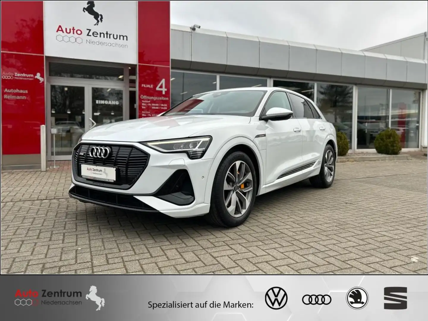 Audi e-tron 55 quattro S line StandHz*CarPlay*Kamera Blanc - 1