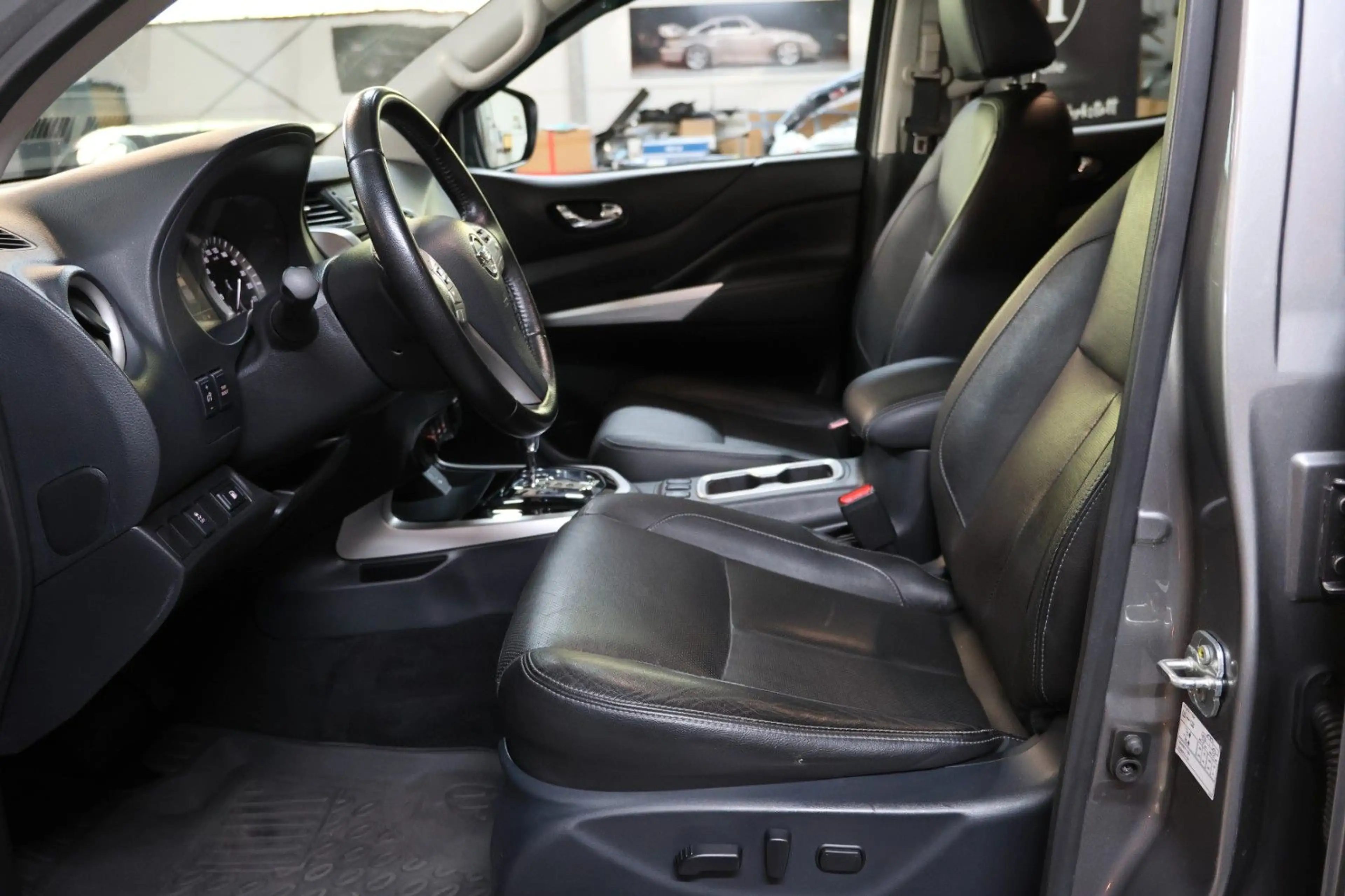 Nissan Navara NAVARA NP300 *VISIA KING CAB*SCHIEBEDACH*LEDER* — photo 10