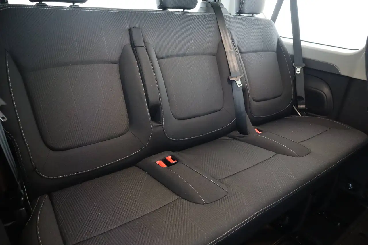 Renault Trafic 2026 — фото 13