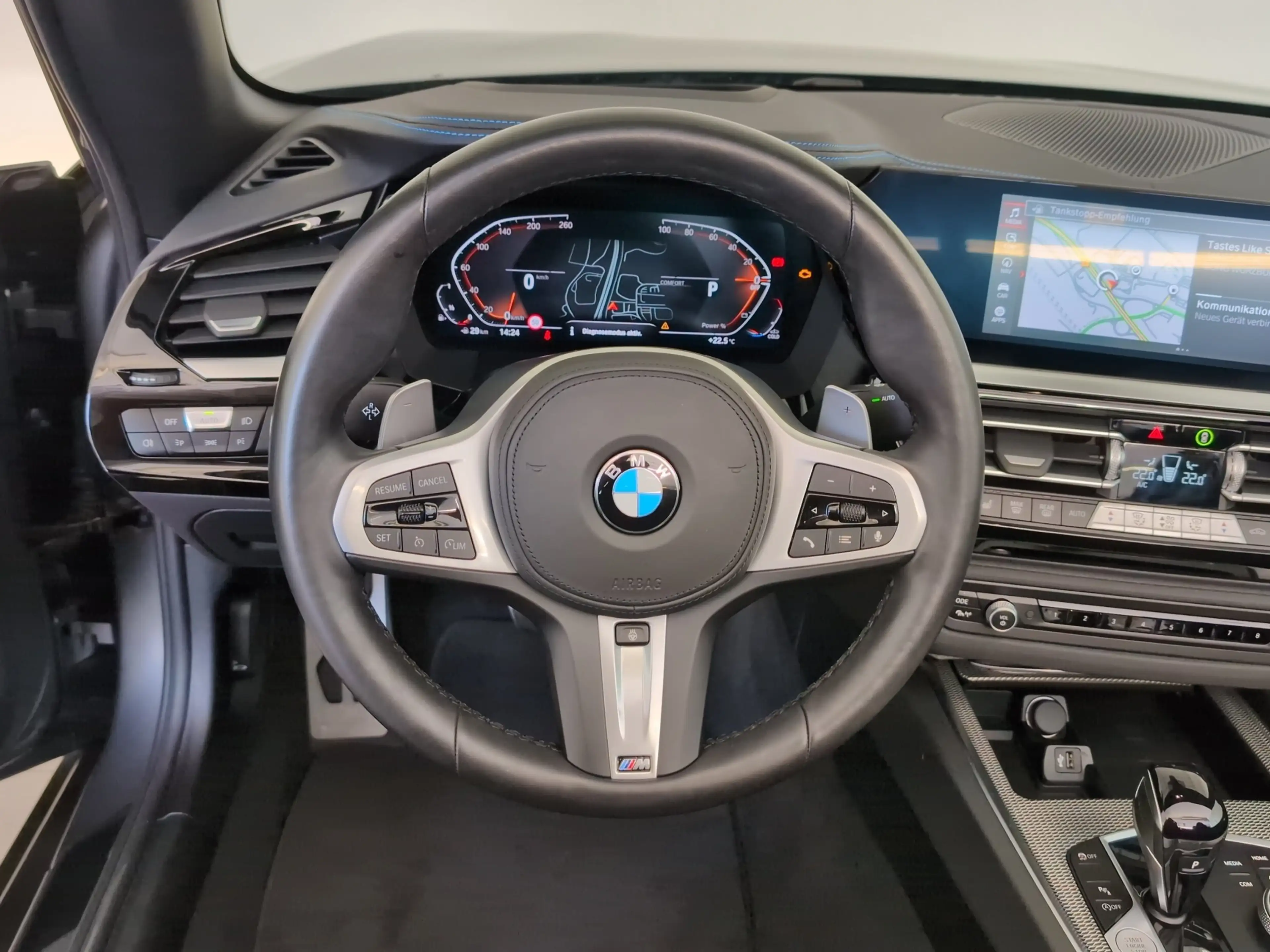 BMW Z4 sDrive 30i — photo 6