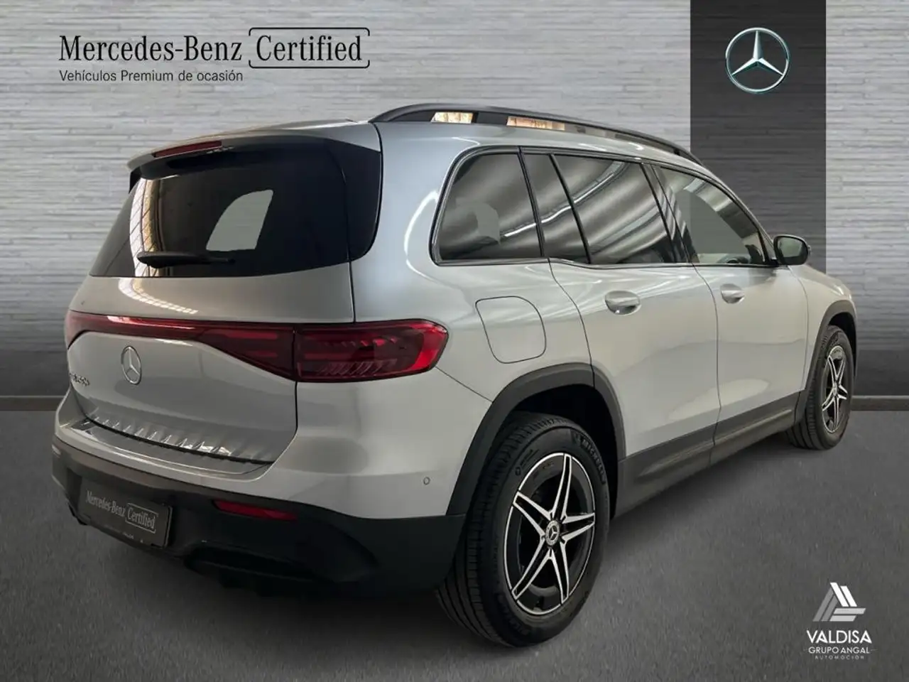 Mercedes-Benz EQB 250 2026