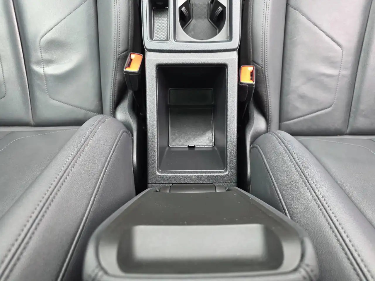 Audi Q3 снимка Audi Q3