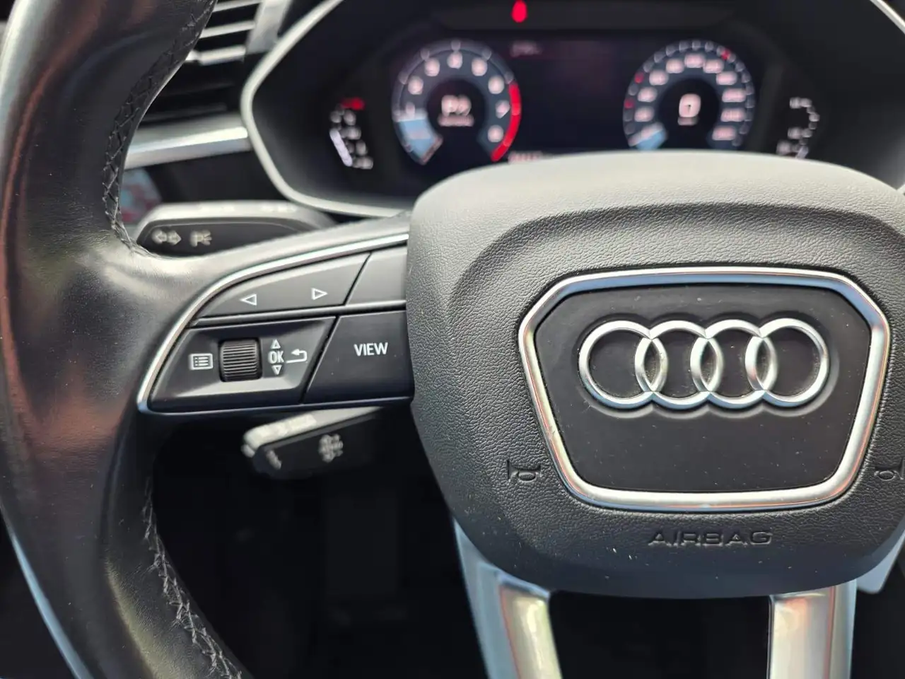 Audi Q3 снимка Audi Q3