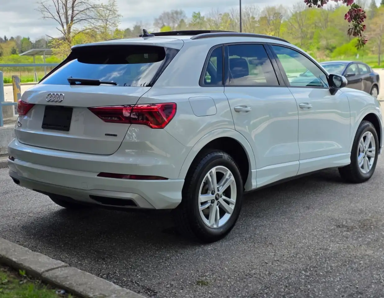 Audi Q3 снимка Audi Q3