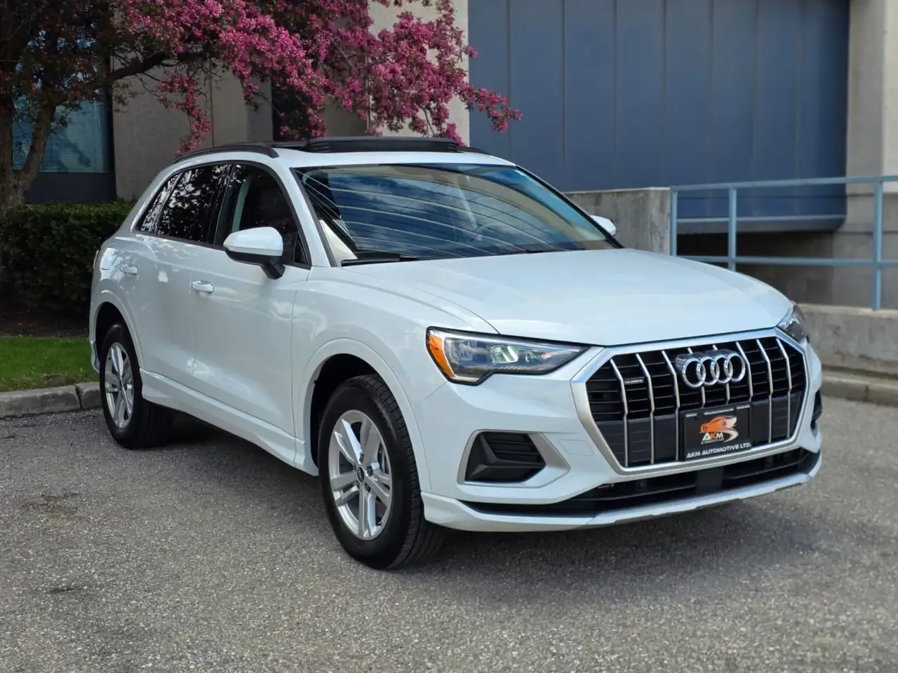 Audi Q3 снимка Audi Q3